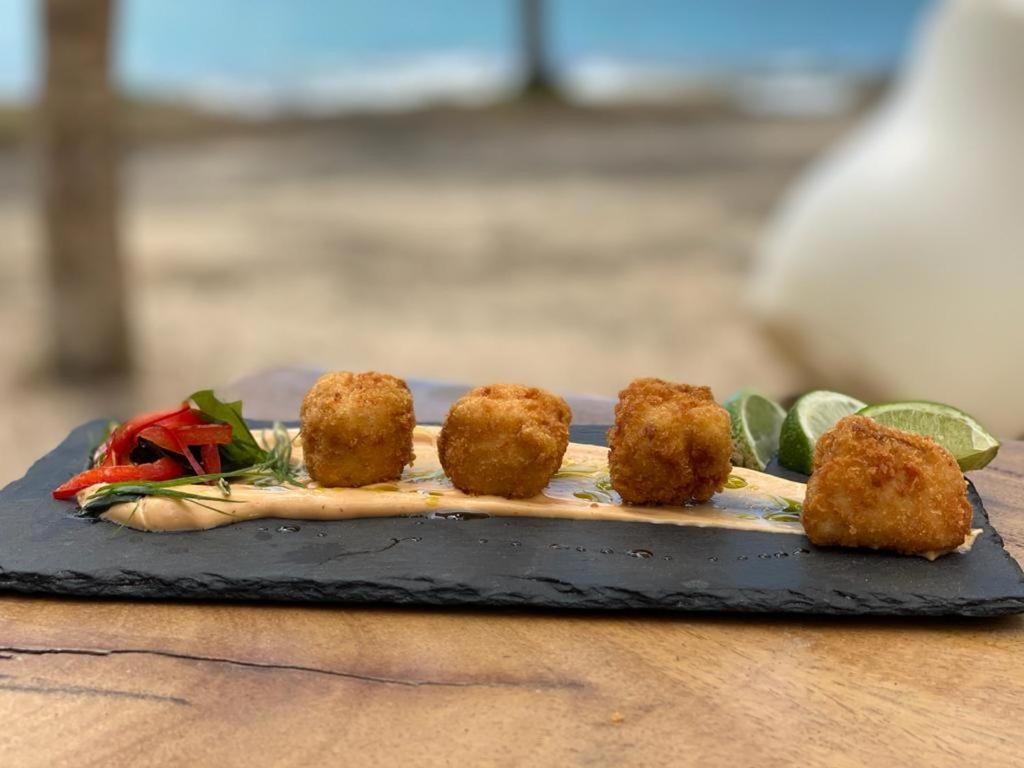 Cafe De Playa Beach Front Hotel Coco Dış mekan fotoğraf